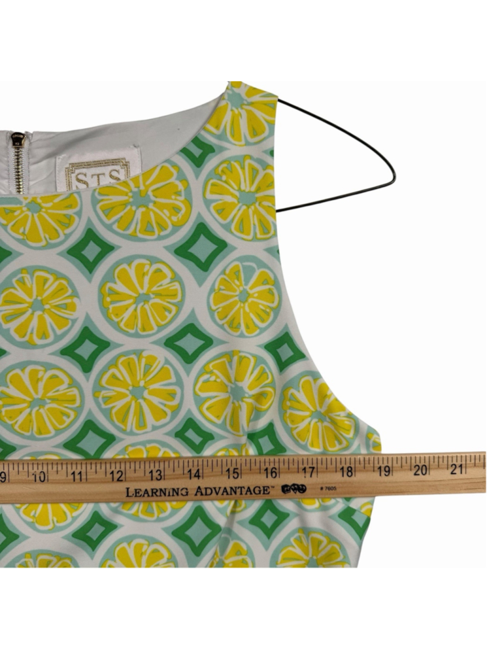 STS Sail to Sable Lemon Shift Dress Green Yellow Citrus Print Womens Size Medium - Picture 6 of 9